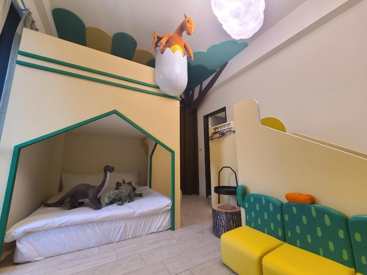 Sunlight Forest Homestay Тайнан Екстериор снимка
