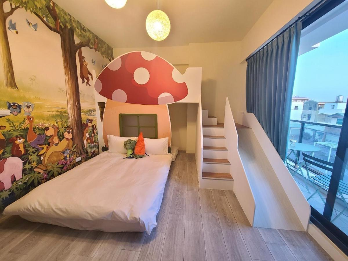 Sunlight Forest Homestay Тайнан Екстериор снимка