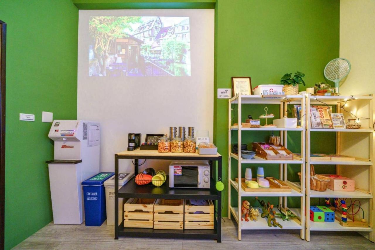 Sunlight Forest Homestay Тайнан Екстериор снимка