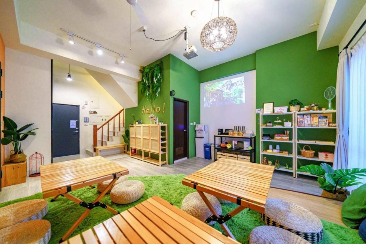 Sunlight Forest Homestay Тайнан Екстериор снимка