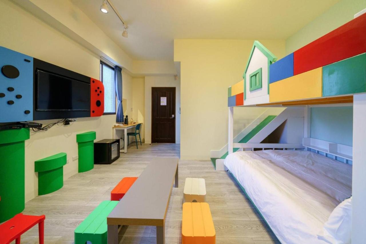 Sunlight Forest Homestay Тайнан Екстериор снимка