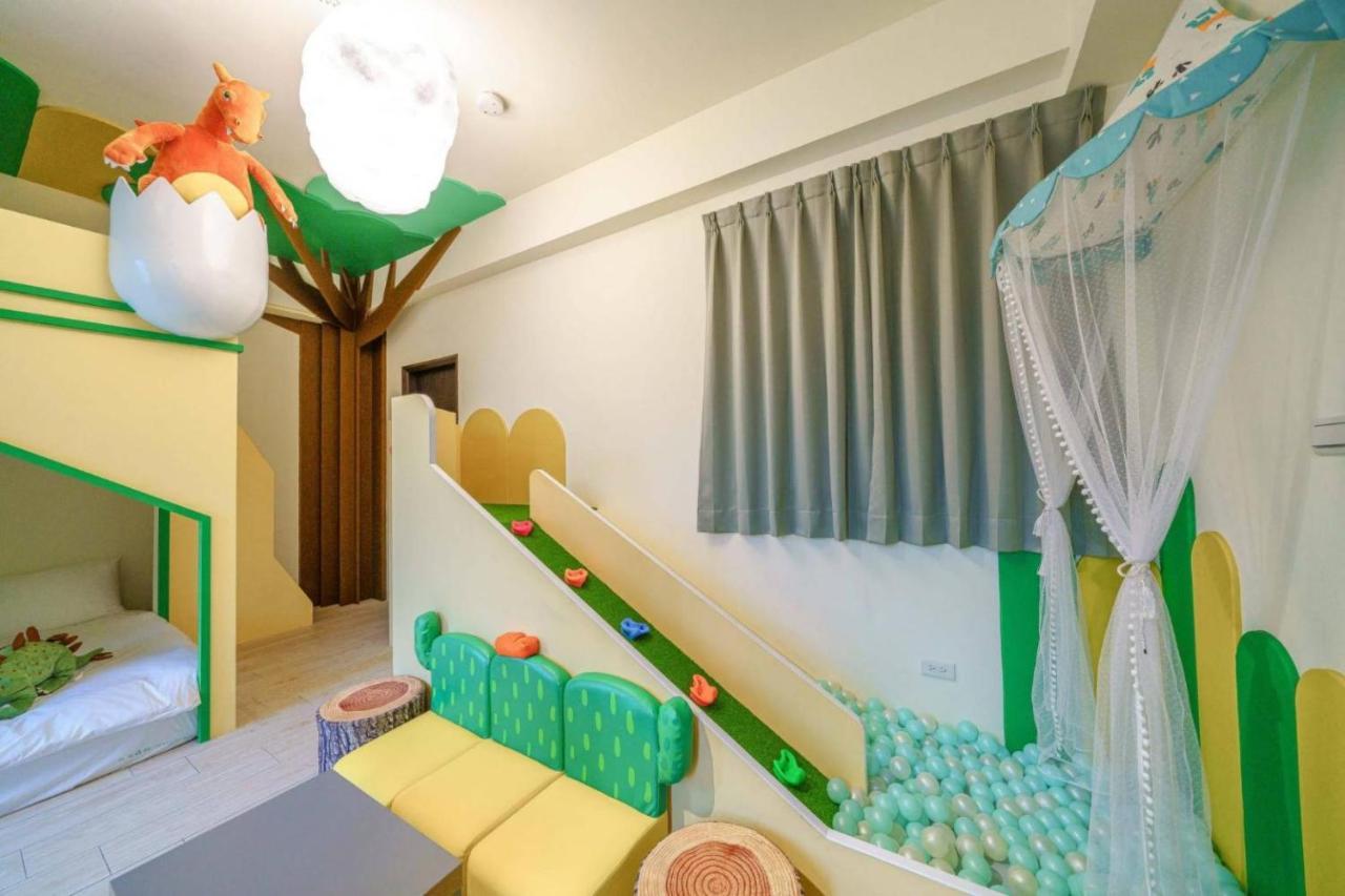 Sunlight Forest Homestay Тайнан Екстериор снимка